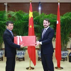 Enerji Ve Tabii Kaynaklar Bakanı Albayrak Çin'de