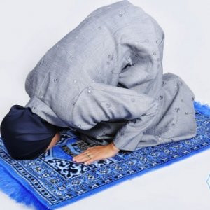 Diyanet'ten ''dar pantolonla namaz'' fetvası
