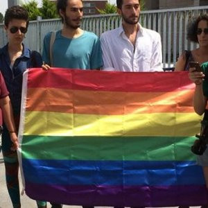 LGBTİ üyelerinden Alperenlere suç duyurusu !