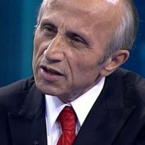 Olay yaratan Yaşar Nuri Öztürk karikatürü !