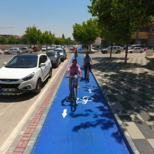 Büyükşehir, kent merkezine 54 kilometre bisiklet yolu yapıyor