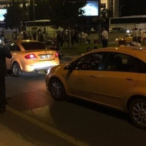 ''Fırsatçı taksicileri'' şikayet etti