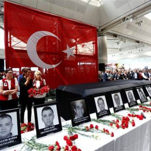 Atatürk Havalimanı'nda gözyaşları sel oldu !