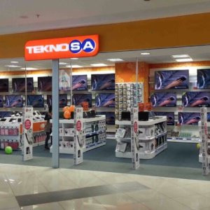 Teknosa 76 şubesini kapatıyor