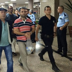 'Parolayla' kendilerini açık ettiler !