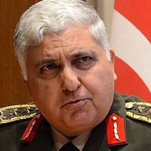 CHP: ''Org. Necdet Özel'in ünvanı ve hakları elinden...
