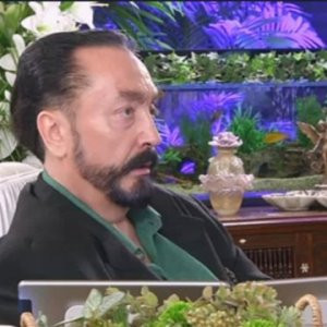 Adnan Oktar'dan Figen Yüksekdağ'a: Dangalaklık yapmayın