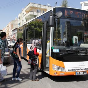 Bayramda otobüs ve tramvay ücretsiz
