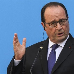 François Hollande'nin kızı dolandırıldı