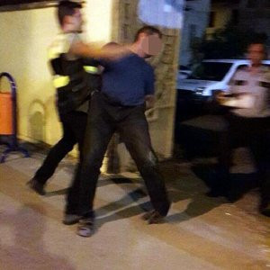 Parkta çocuğa tecavüz girişimi ! Linçten polis kurtardı.