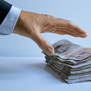 Kadıköy'de büyük vurgun ! 80 esnafı dolandırdı