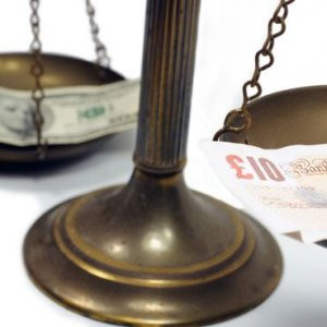Yok böyle düşüş ! Sterlin, dolarla eşitlenir mi ?