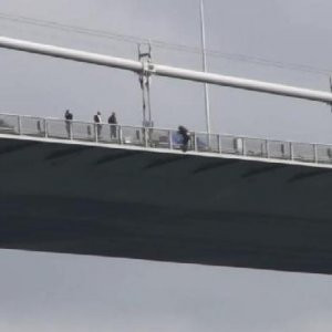 15 Temuz Şehitler Köprüsü'nde intihar girişimi