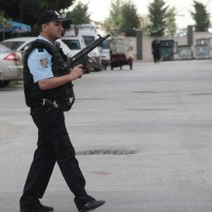 Adana'da peçeli, silahlı terörist alarmı