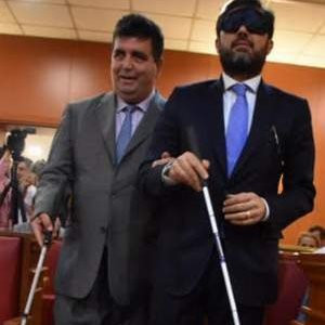 Engelli vatandaşlara beyaz baston verildi