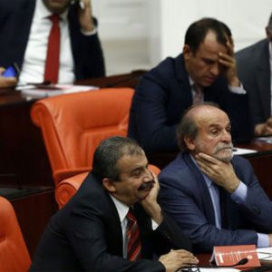 HDP'nin ''Meclis'' kararı ne anlama geliyor ?