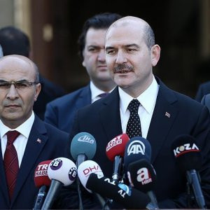 Bıyık kervanına Soylu da katıldı, bir farkla...