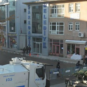 Malazgirt Belediye Başkanı Coşkun tutuklandı