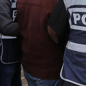 FETÖ'nün 'mahrem imamları'na operasyon