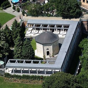 Gül Baba türbesinin restorasyon çalışmaları sürüyor