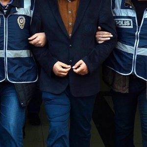 O ilde 3 belediye başkanı tutuklandı