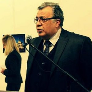 Karlov suikastını araştıran heyet çalışmalarını orada sürdürdü