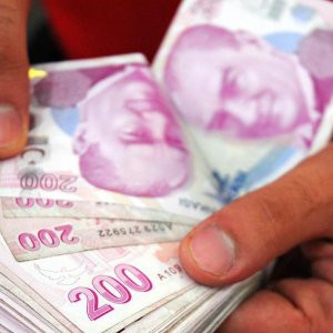 Yeni belirlenen asgari ücret Resmi Gazete'de