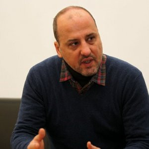 Gazeteci Ahmet Şık adliyeye sevk edildi