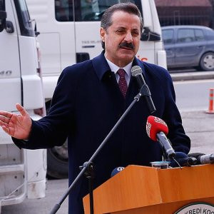 Çelik: 'Türkiye dünyaya insanlık dersi veriyor'