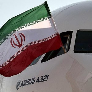 İran'da şaşırtan uygulama: Uçakla türbe tavafı