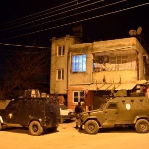 Adana'da DEAŞ operasyonu: 10 gözaltı