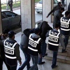 Sağlıkçılara FETÖ operasyonu: 28 kişi gözaltında