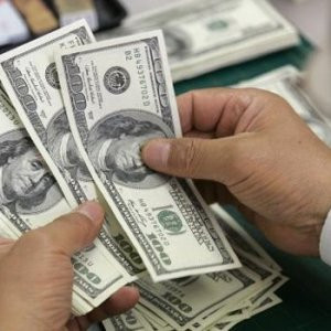 Merkez Bankası anketine göre dolar yıl sonunda 3.88 TL