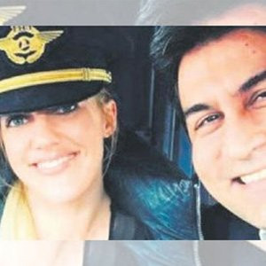 Meryem Uzerli pilotları yaktı !