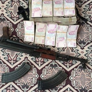 PKK operasyonunda 800 bin TL ele geçirildi