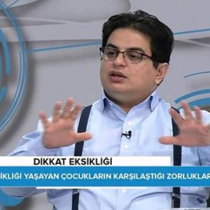 TRT'nin profesörü fizikçi çıktı