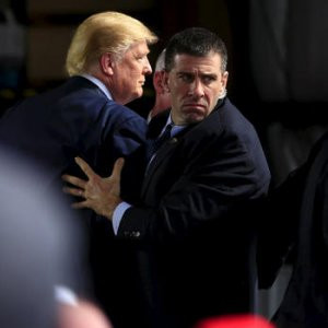 Trump'a ait özel bilgiler ellerine geçti