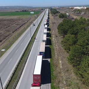 Kapıkule'de TIR şoförlerine Bulgar zulmü