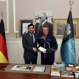 Başkan Hazinedar, Smolka ile birlikte Beşiktaş'ta bisiklet turu...