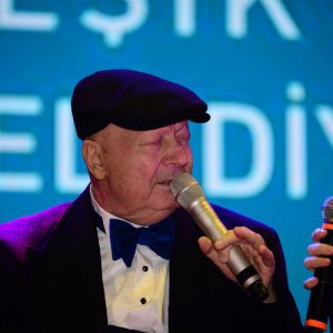 Kayahan mezarında artık rahat uyuyacak