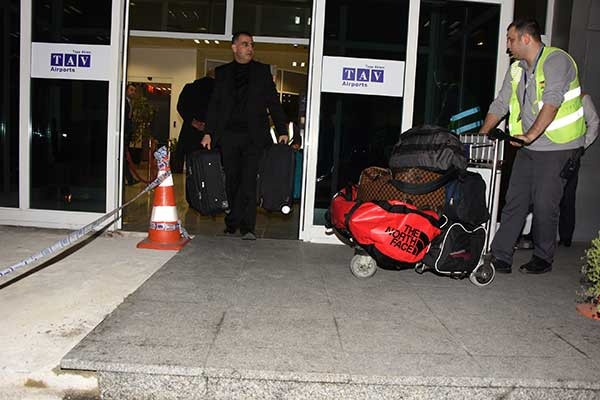 25 valizle günübirlik geldi