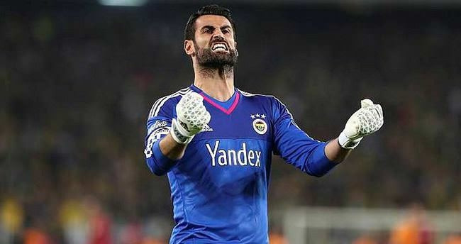 Fenerbahçe soyunma odası karıştı
