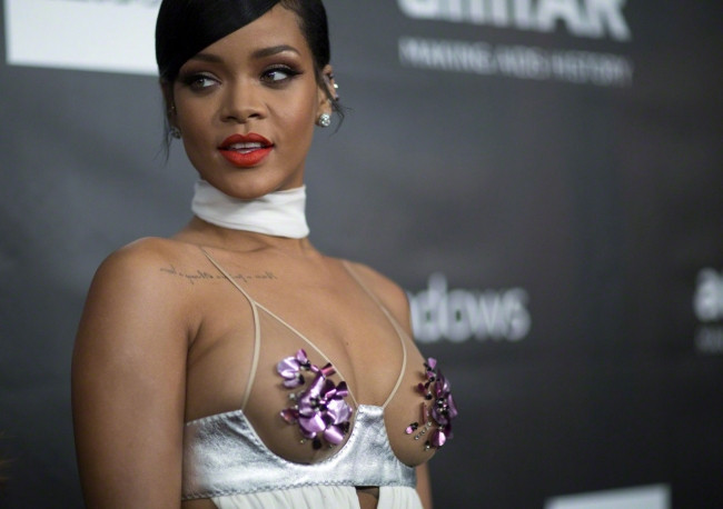 Rihanna Usain Bolt’u reddetti