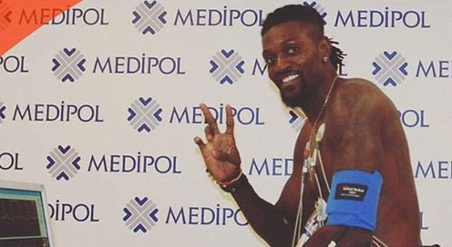 Adebayor için İngilizlerden flaş iddia !