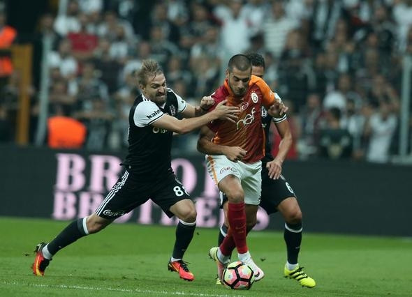 Beşiktaş ve Galatasaray'da forma giyen futbolcular