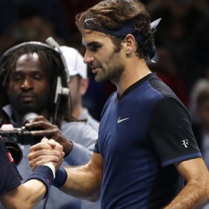 Federer kayıpsız yarı finalde !