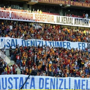 Denizli o pankartlar için 'içim acıdı' demişti...
