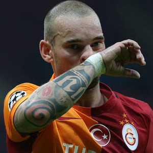 Galatasaray'dan Sneijder'e tarihi ceza !