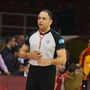 FIBA'dan 2 Türk hakeme görev