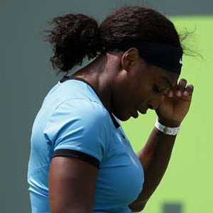 Şok ! Serena havlu attı...